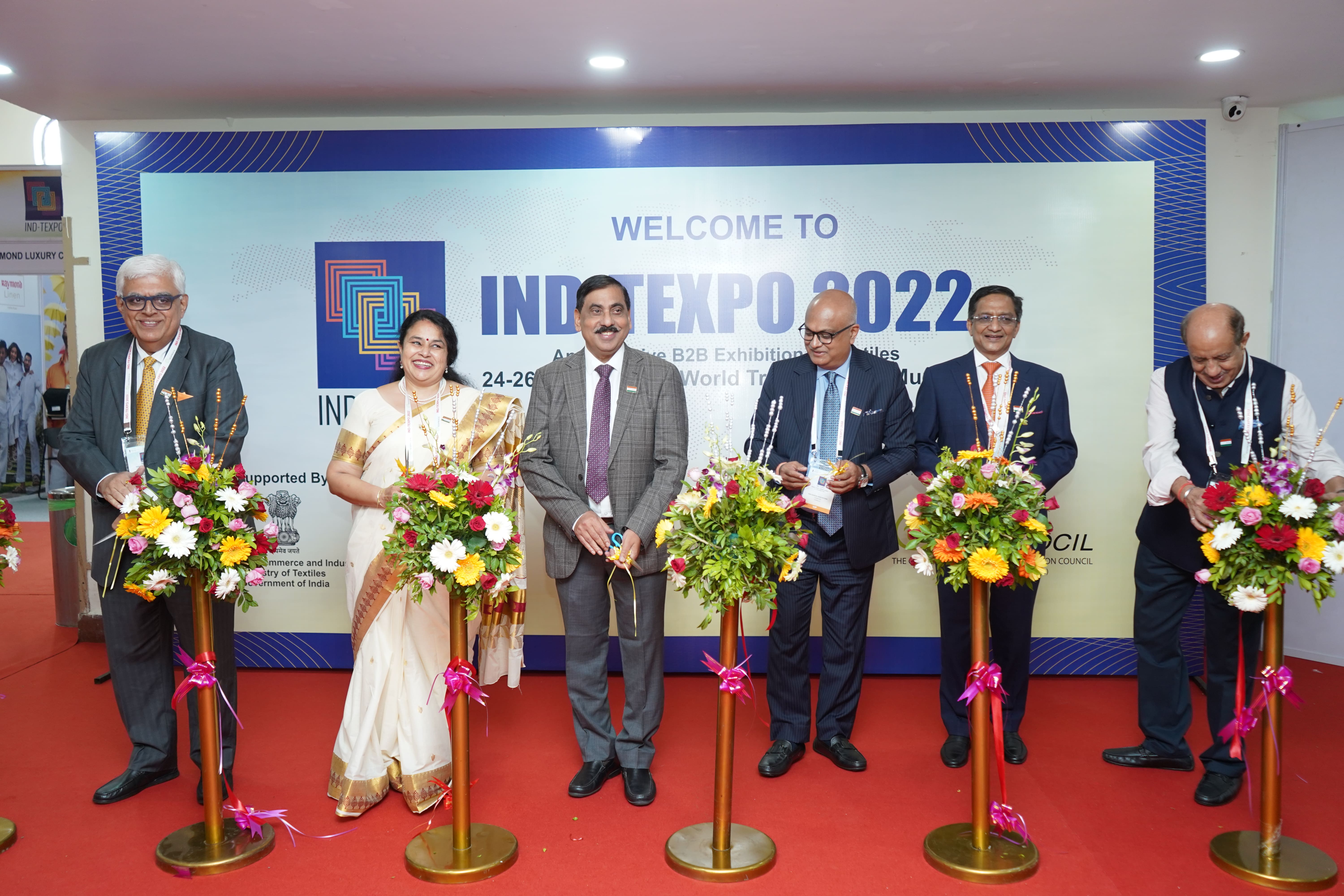 Shri U P Singh, Secretary Textiles, Smt. Roop Rashi, Textile Commissioner along with Shri Manoj Patodia, Chairman TEXPROCIL inaugurating the “Ind-Texpo” Show organised by TEXPROCIL at World Trade Centre, Mumbai on 24th August 2022