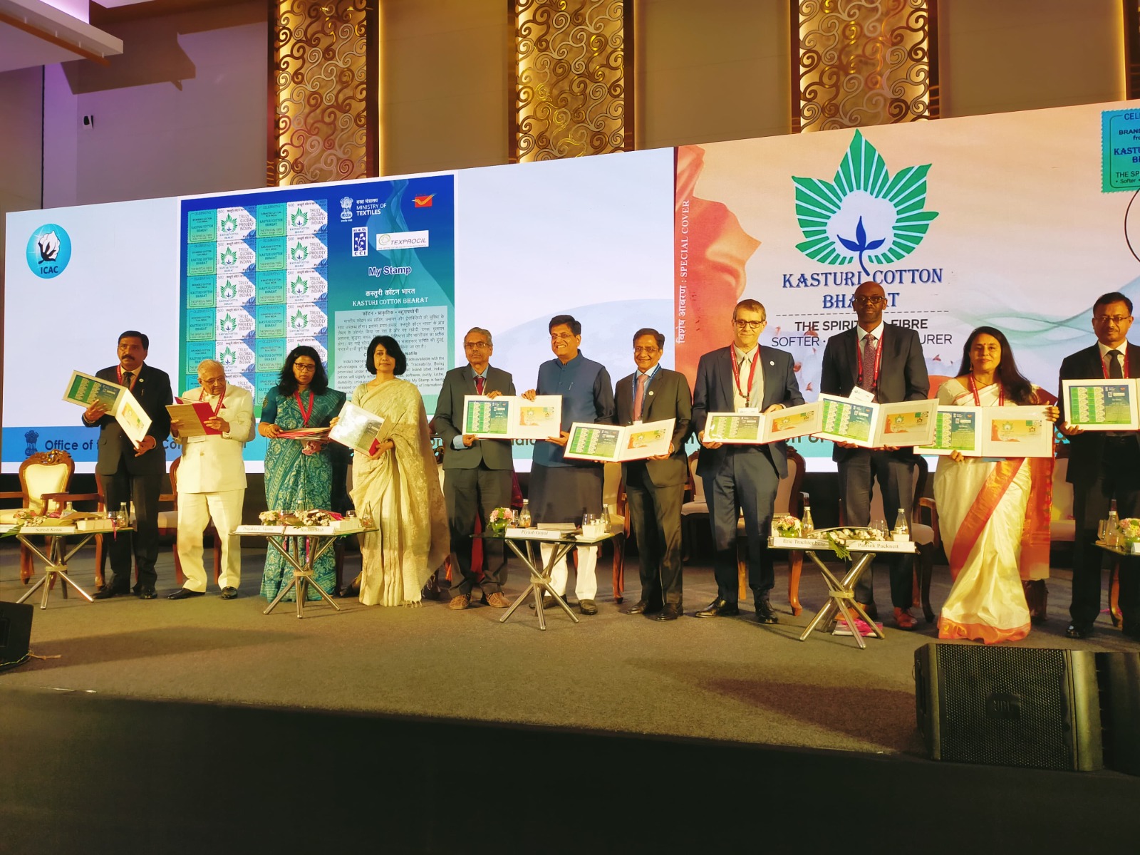 Hon’ble Union Minister, Shri Piyush Goyal ji, releasing the commemorative stamp on Kasturi Cotton Bharat at the 81th Plenary Meeting of the (ICAC) held on 2nd Dec 2023 at the Jio Convention Centre, Mumbai.