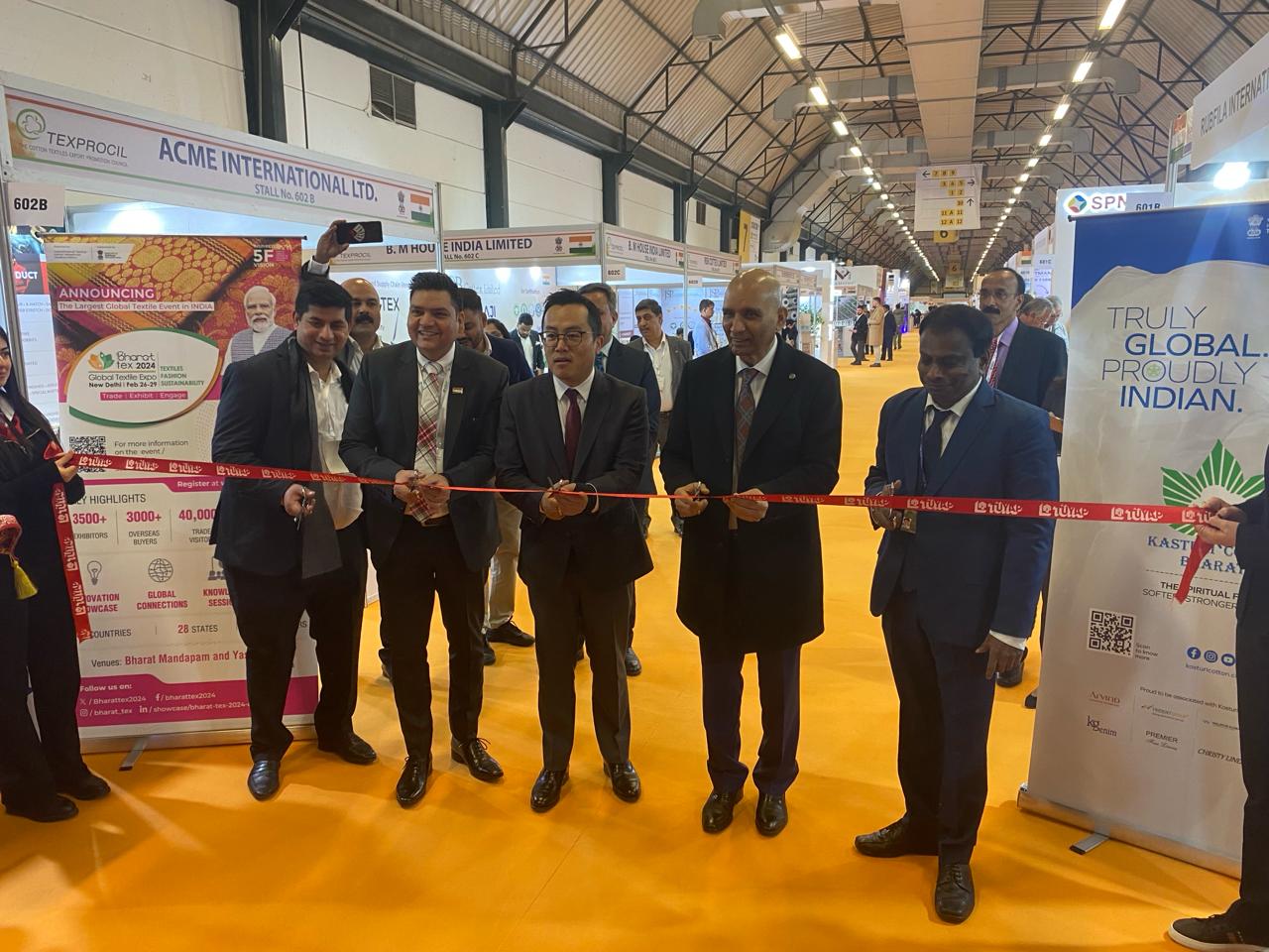 The Indian Pavilion at the 20th Istanbul Yarn Show was inaugurated today 22 February 2024 in Istanbul by the Ambassador of India to Turkey, Dr. Virander Paul and Consul General of India, Mr. Mijito Vinito.