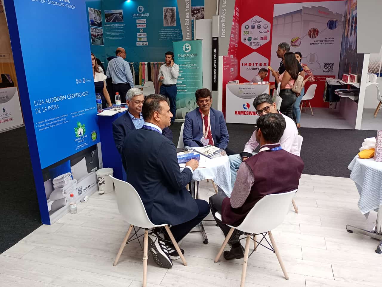 Shri Rahul Shah, COA member, Shri Rintu Pandya, Member Yarn Committee and Shri Ashish Bagrodia with Dr. Vineet Kumar, First Secretary, Embassy of India, Bogota at Colombiatex 2025 being held from Jan 28-30, 2025