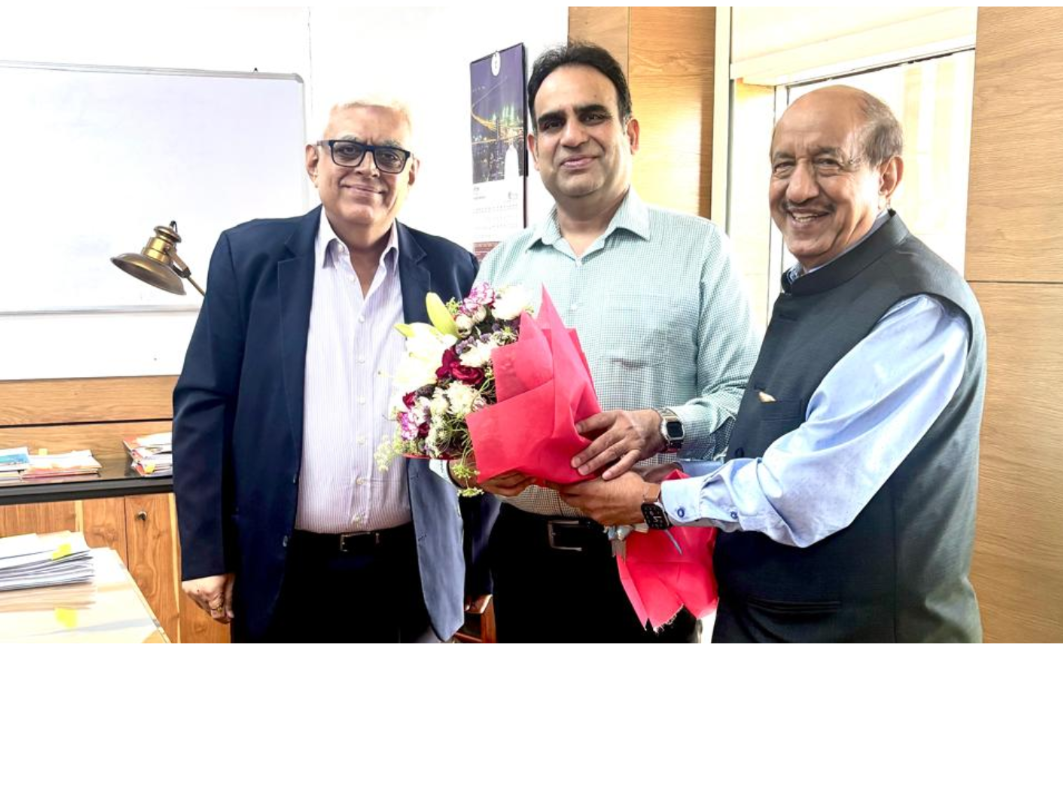 Shri Vijay Agarwal, Chairman, Texprocil along with Dr. Siddhartha Rajagopal, Executive Director met the newly appointed DGFT, Shri Ajay Bhadoo on 7th May 2025 and apprised him on the various issues concerning the cotton textile sector.