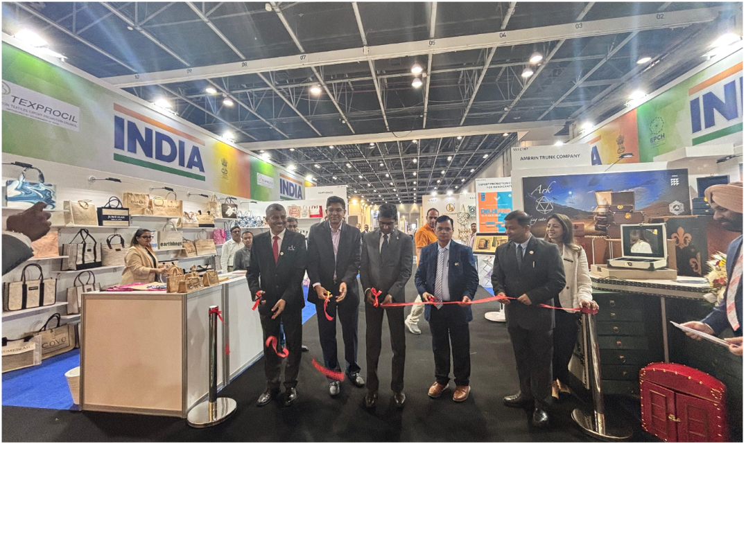 The India Pavilion at the Index Dubai Show (May 27-29, 2025) was inaugurated by H.E. Satish Kumar Sivan, Consul General of India in Dubai. Also seen (to his right), Mr. Vikram Krishna, Managing Director of Sharadha Terry.