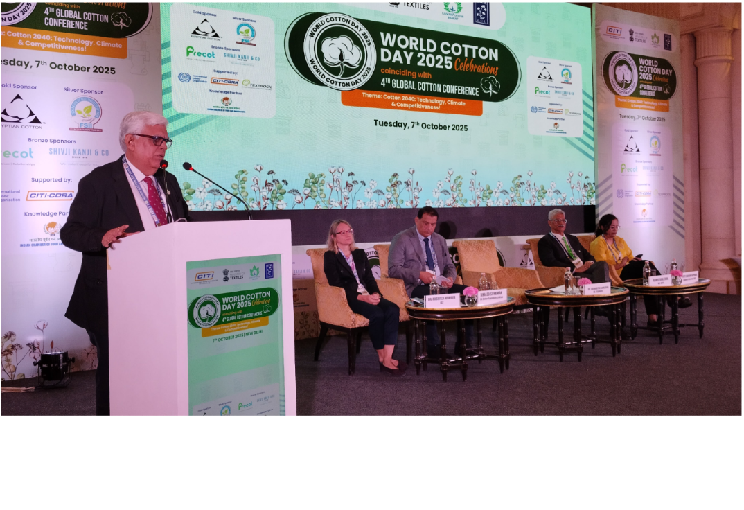 Dr. Siddhartha Rajagopal, ED, TEXPROCIL briefing the session at the World Cotton Day event organized by CITI, CCI, and TEXPROCIL, with support from the MoT, on 7th October 2025 in New Delhi.