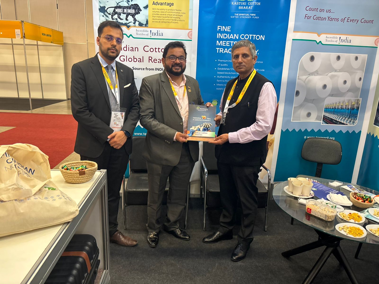 Shri Rajesh Satam, JD, TEXPROCIL presenting the Council's 70th year Special Souvenir to H.E. Shri Hansraj Singh Verma at Brazil Yarn & Fabric Sourcing Show (LATAMTEX) in São Paulo being held from 17-19 November 2025